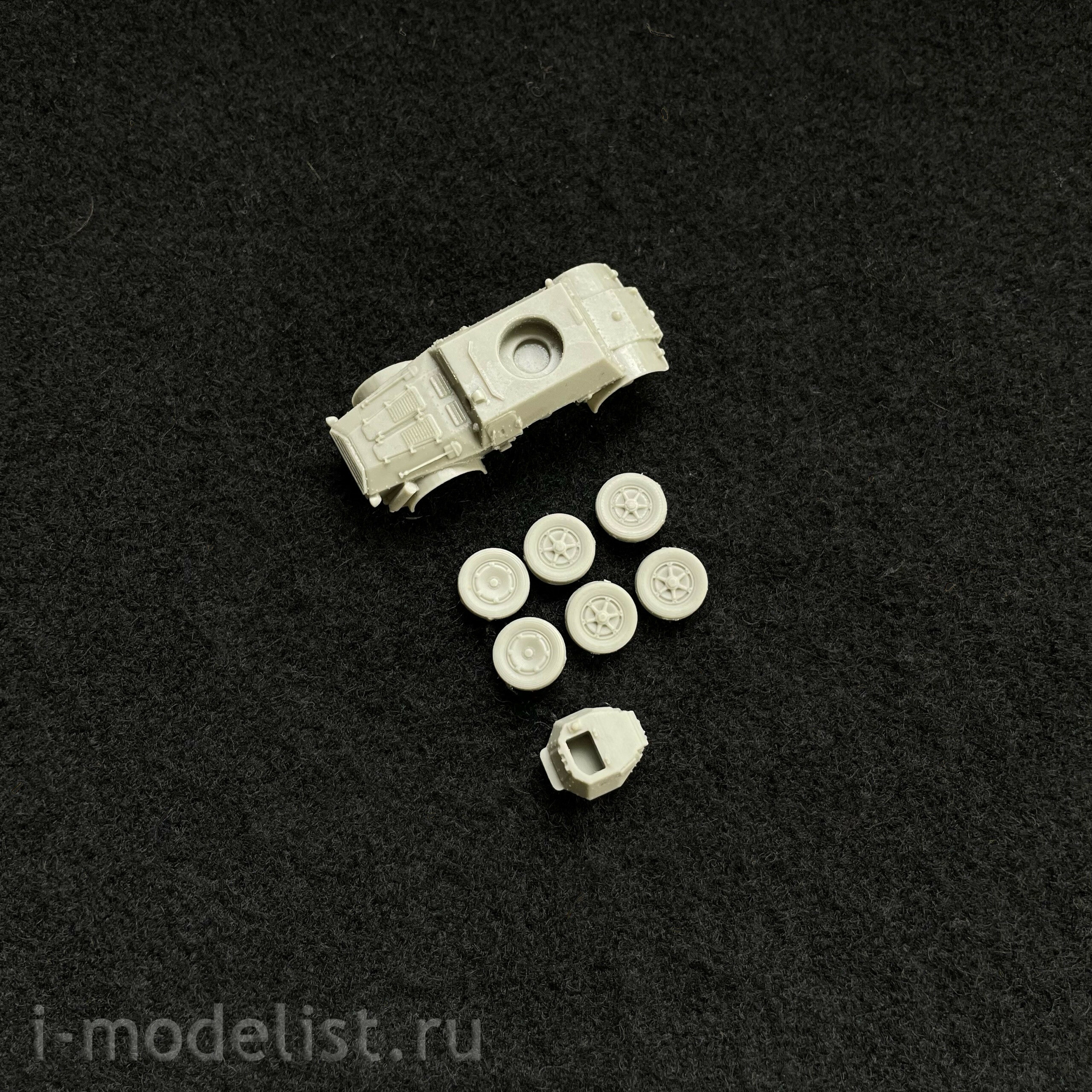 100221 Zebrano 1/100 Italian armored car Autoblinda AB-41