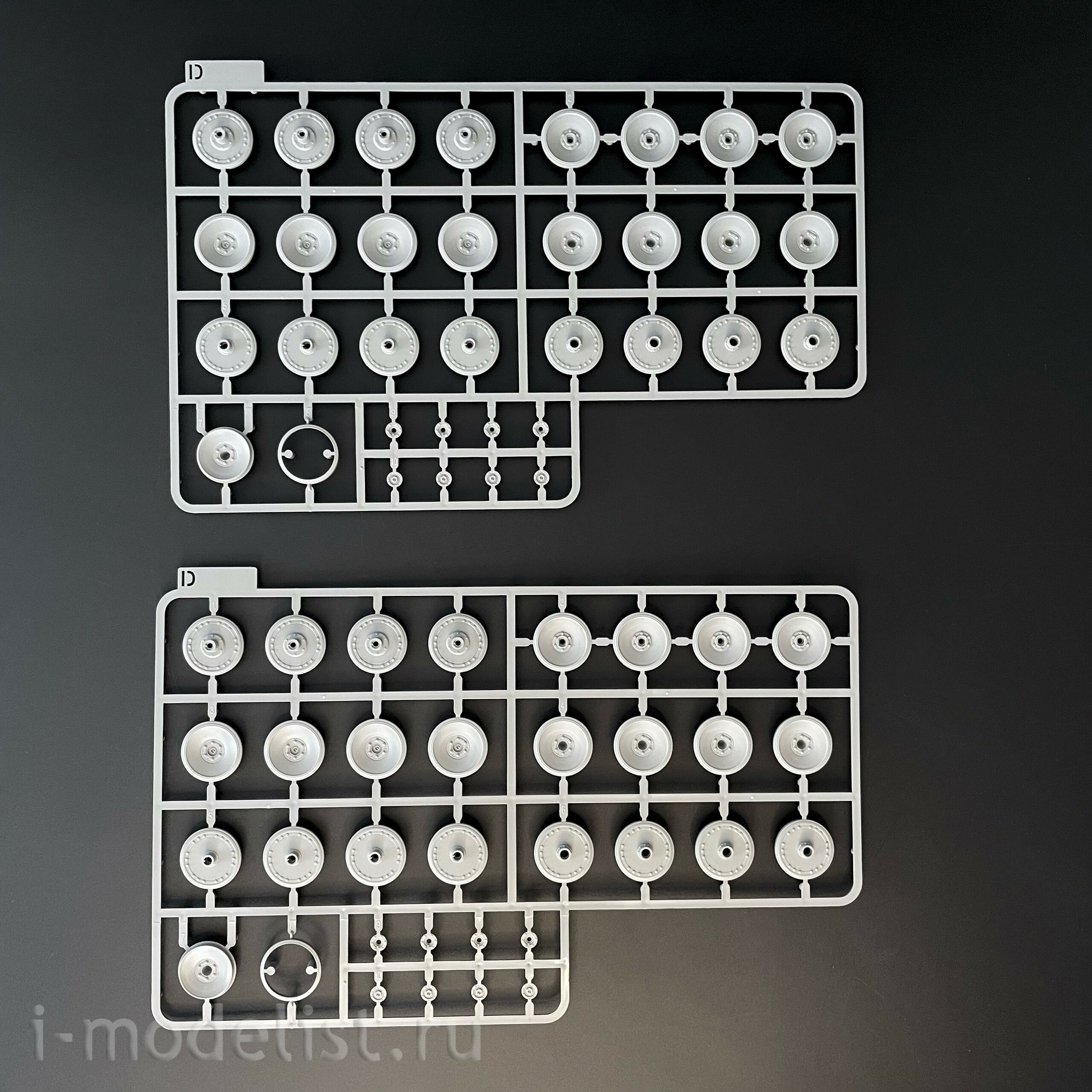 2198 Takom 1/35 German Heavy Tank Sd.Kfz. 181 Pz.Kpfw.VI Ausf.E Tiger I (medium) with Zimmerit