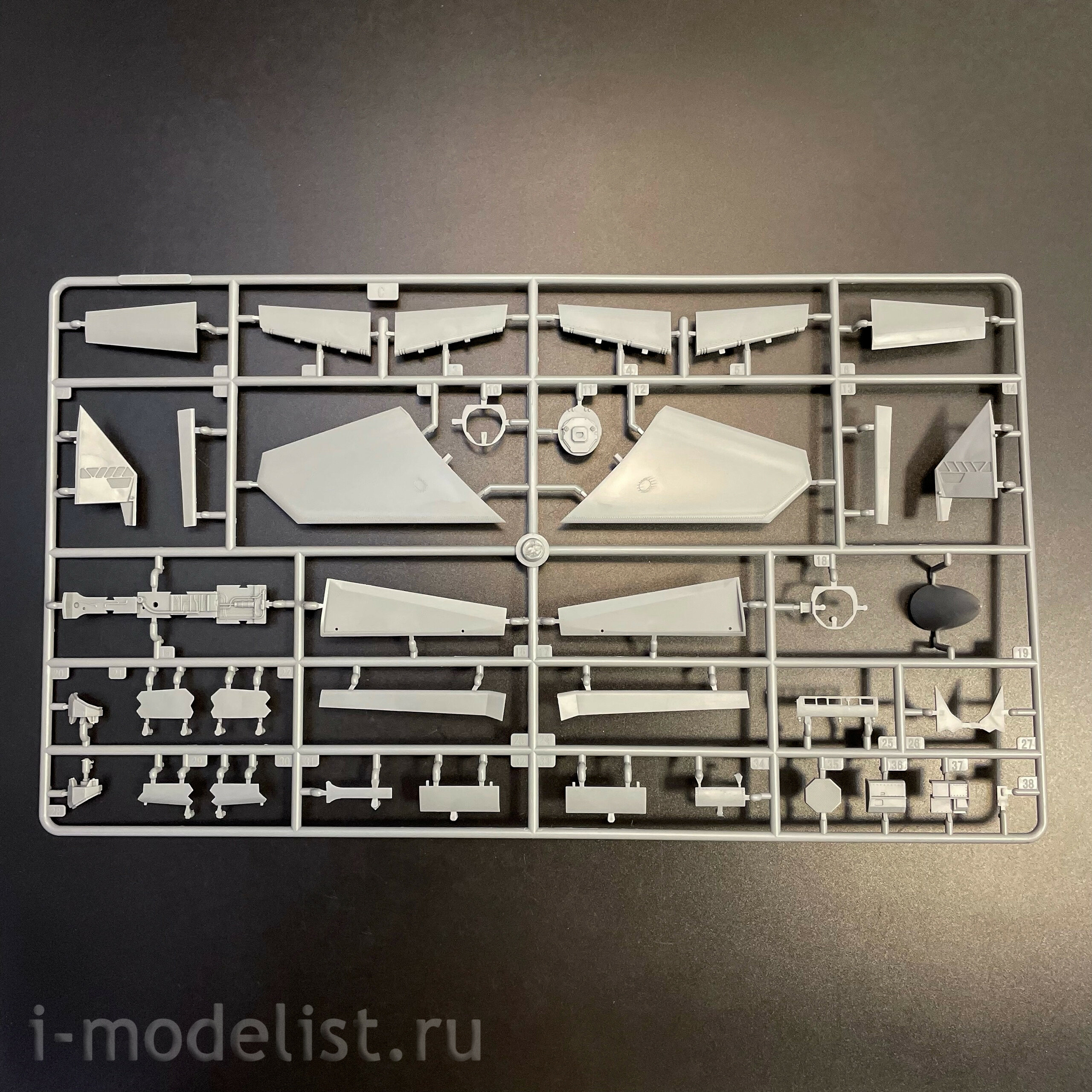 85818 HobbyBoss 1/48 Американский истребитель VFC-12 F/A-18E Super Hornet VFC-12