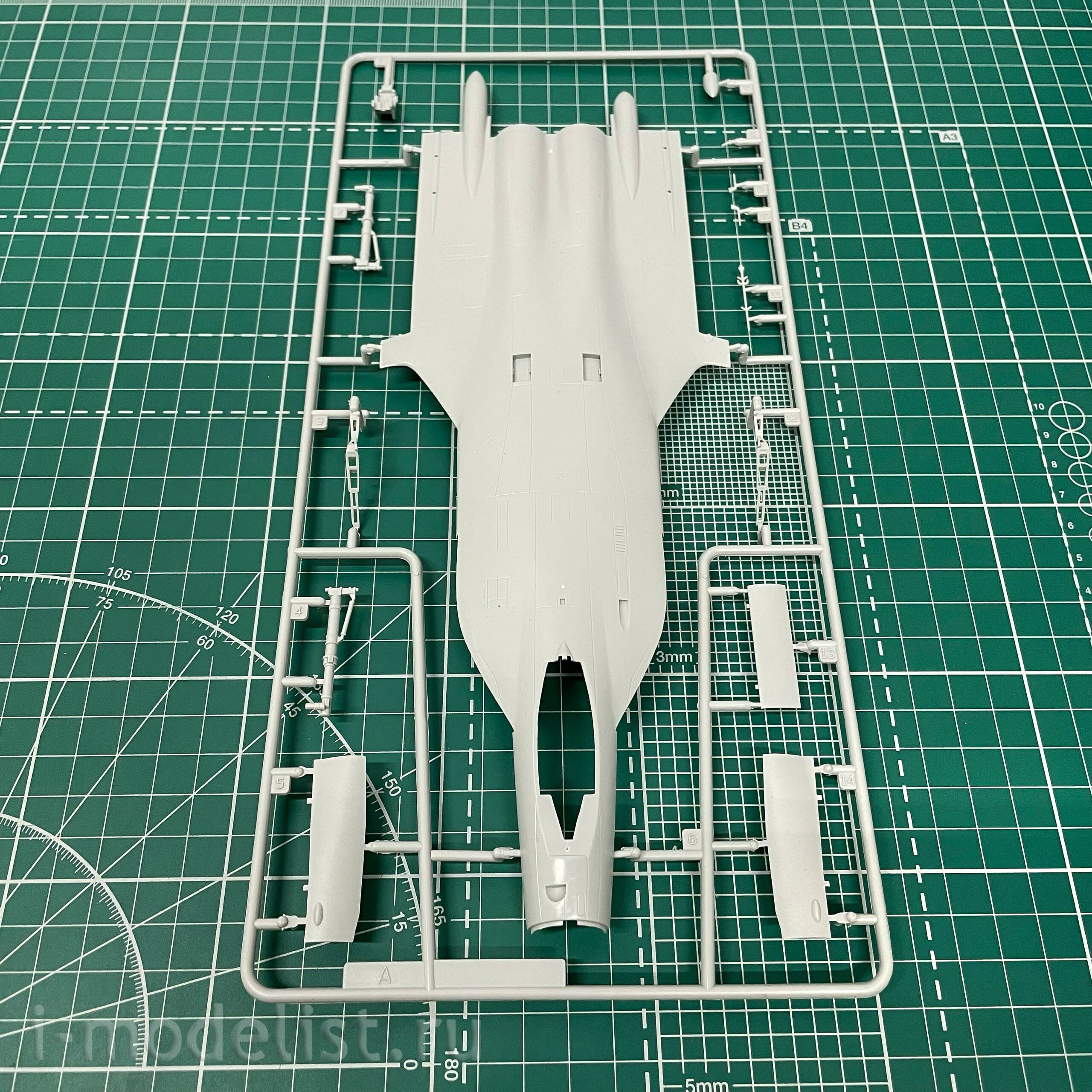 207281 Modeler 1/72 Russian fighter S-37 