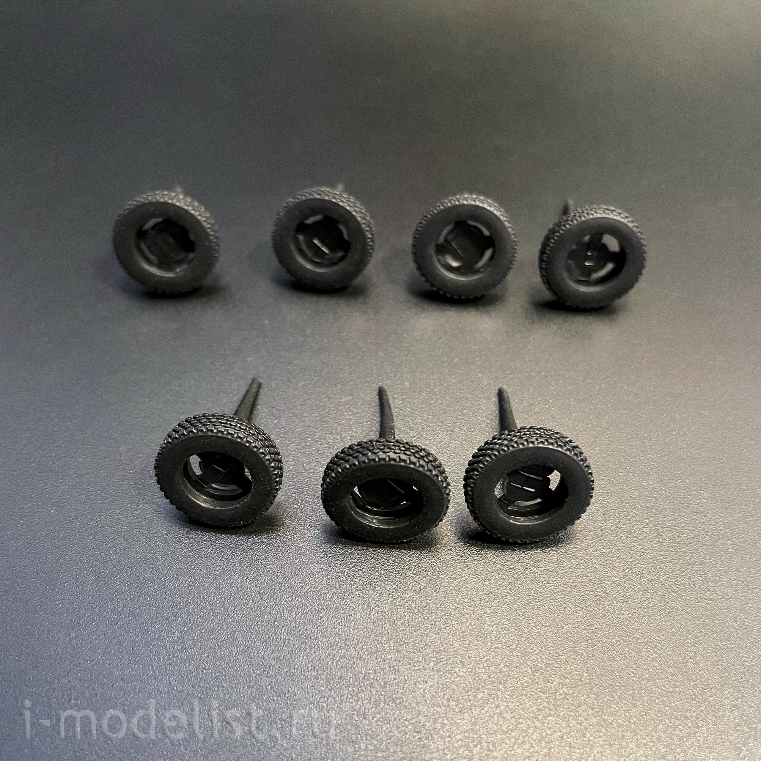 7206AVD AVD Models 1/72 АПМ-90М (130) аэродромная посаtoчно-светоMayчная станция