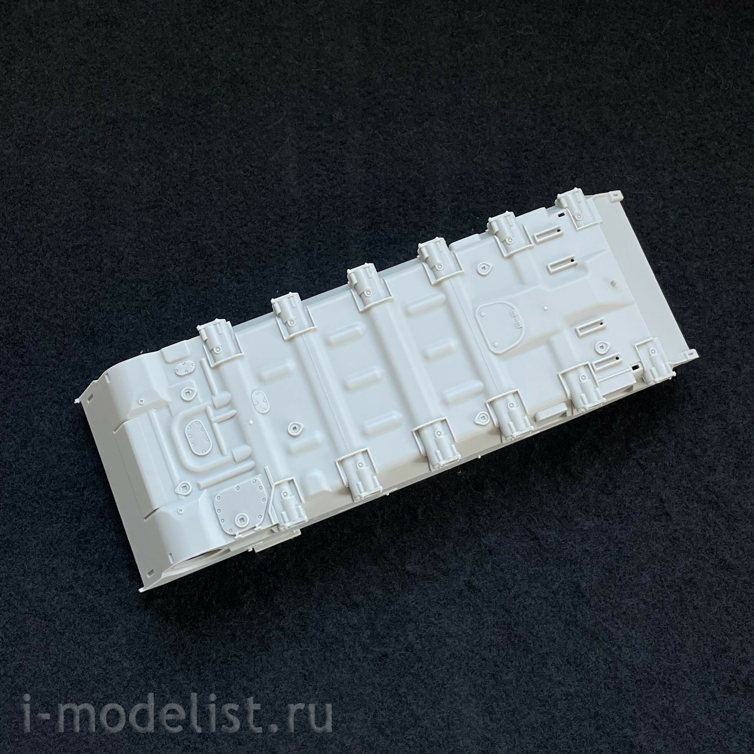 09603 Trumpeter 1/35 Russian T-72M tank (licensed by UVZ)