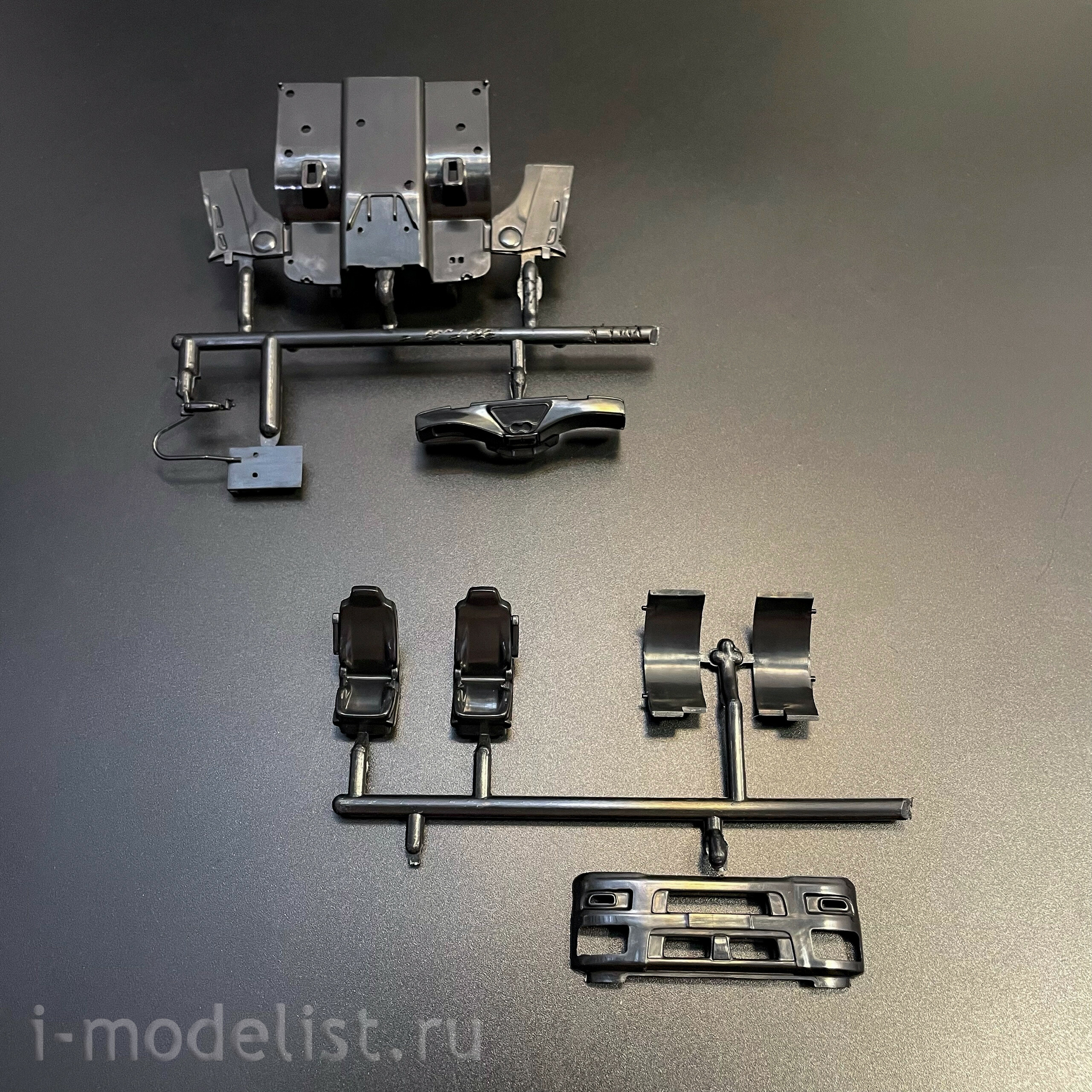 1655AVD AVD Models 1/43 KAMAZ-65207-87 (S5) бортовой