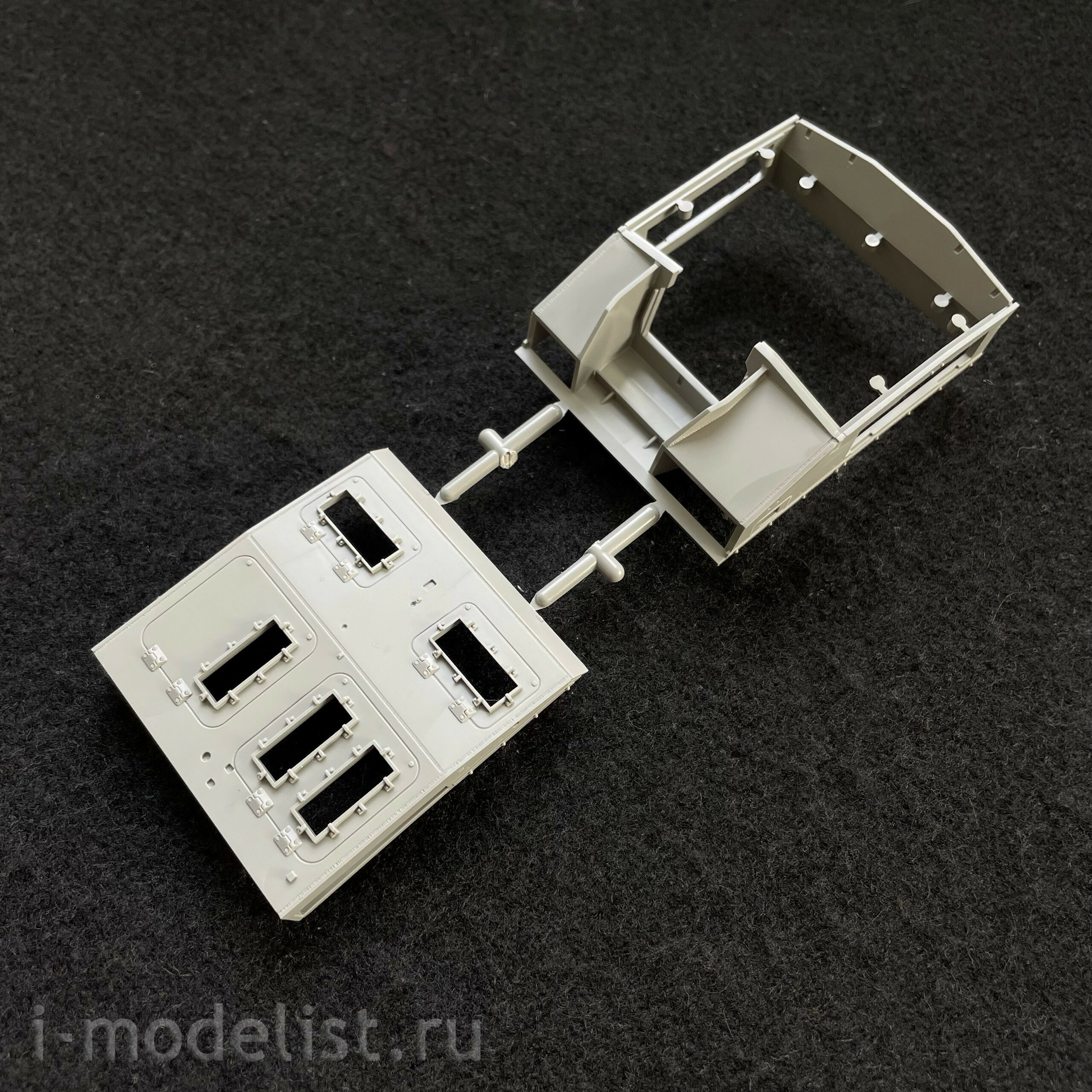 8013 Takom 1/35 Stug III Ausf.F8 (Early production)