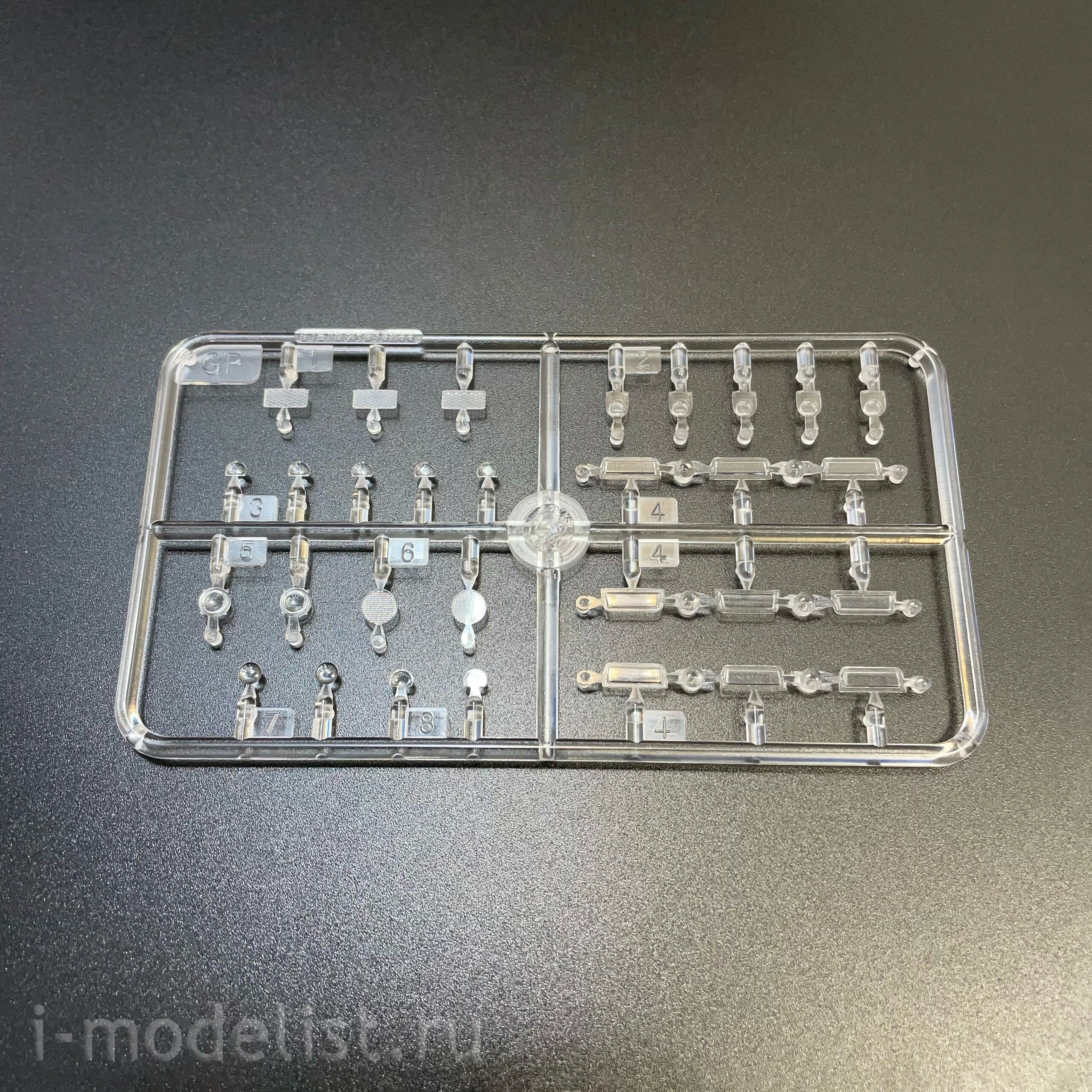 84573 HobbyBoss 1/35 Бронеавтомобиль Cadillac Gage LAV-300 с 90-мм орудием
