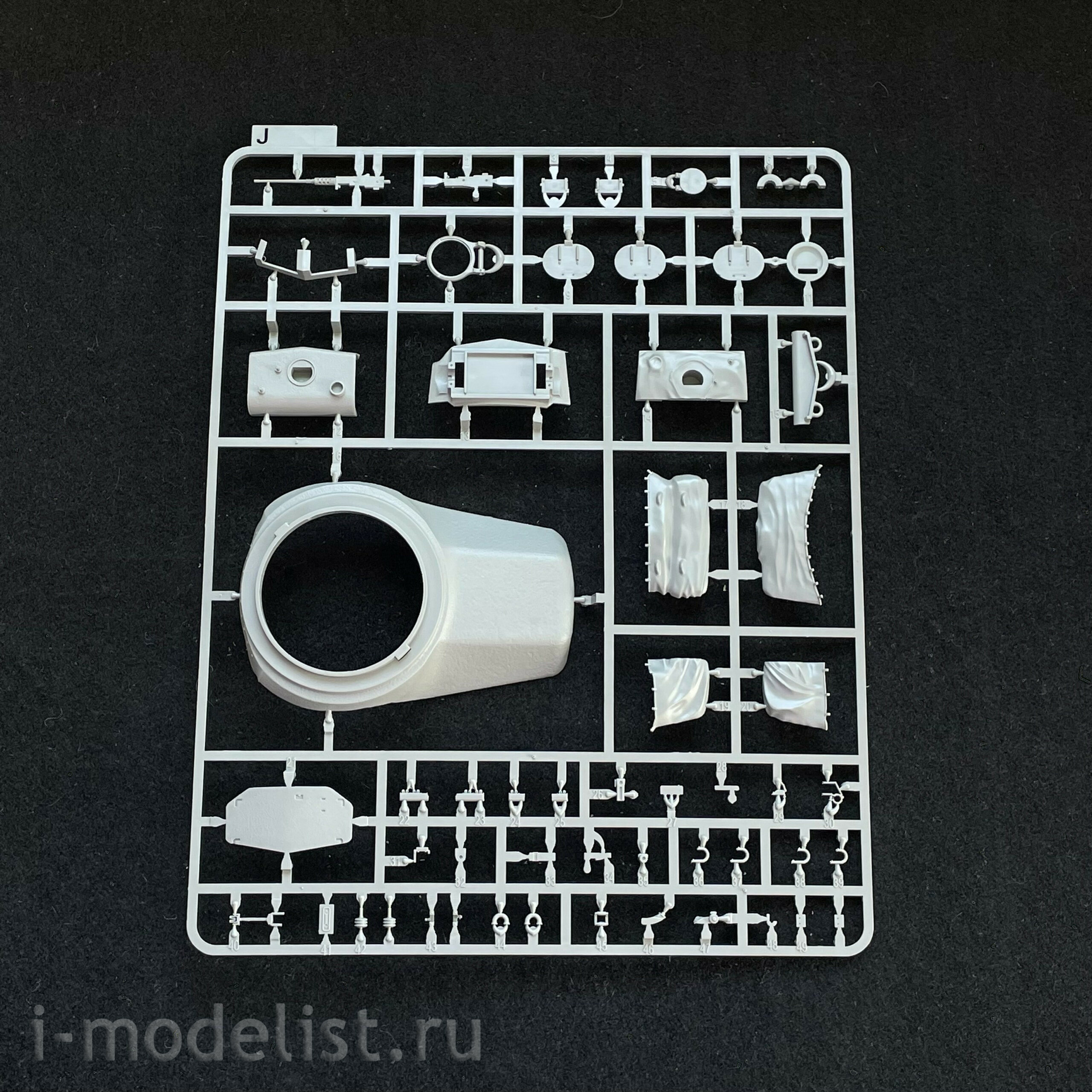 2065 Takom 1/35 U.S. Heavy Tank T30/34 2 in 1