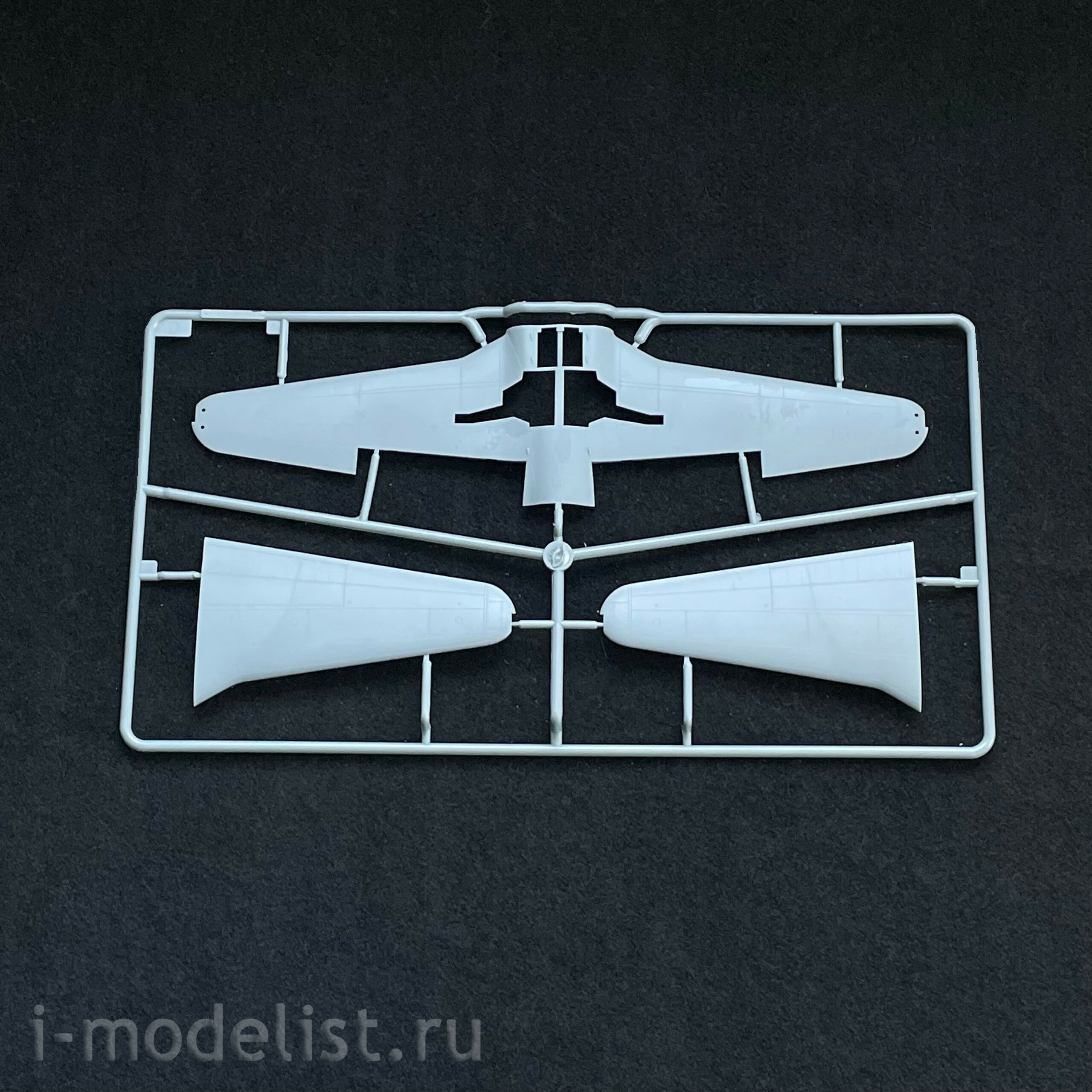 HobbyBoss 1/48 81723 F-80A Shooting Zvezda fighter