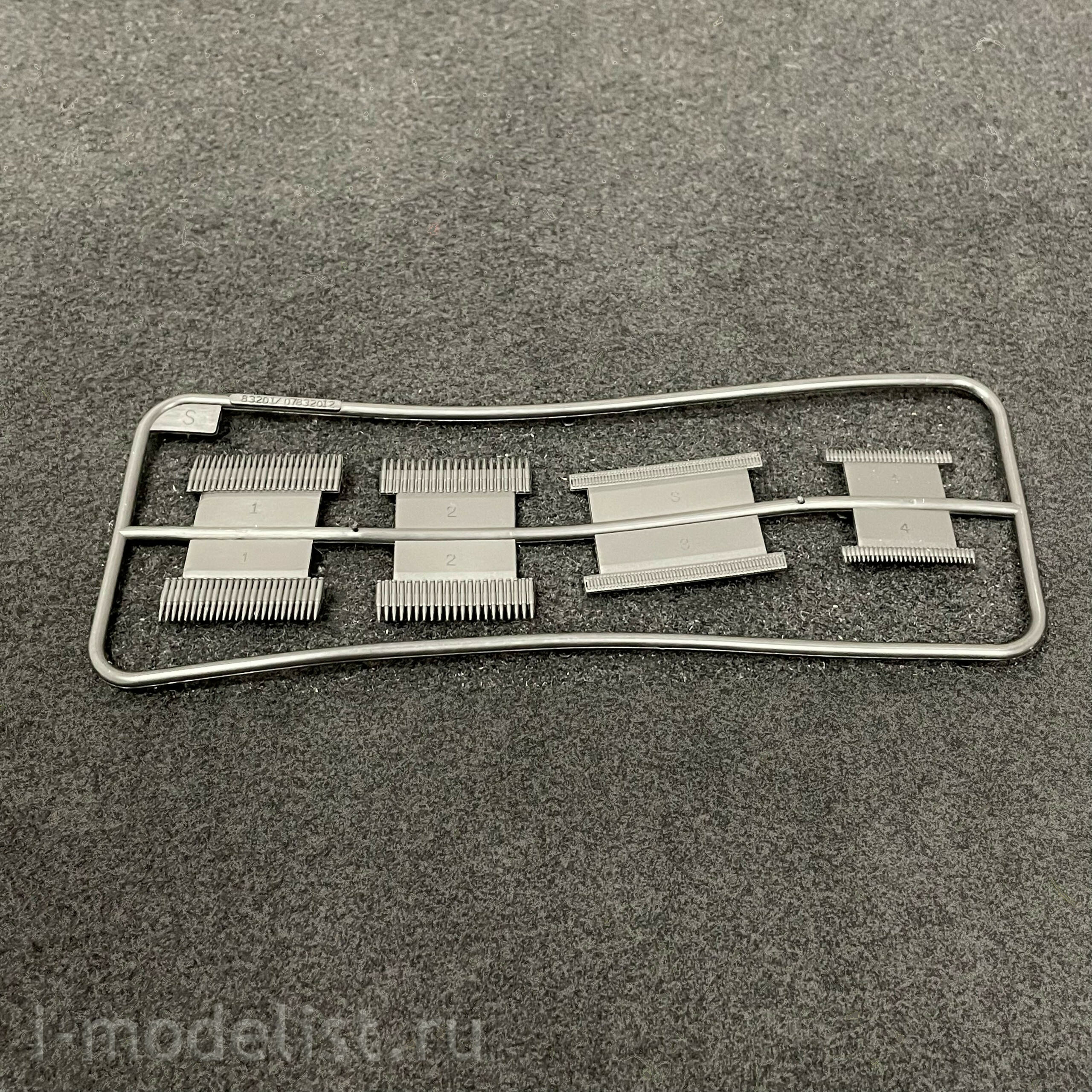 83202 HobbyBoss 1/32 Il-2 plane on skis
