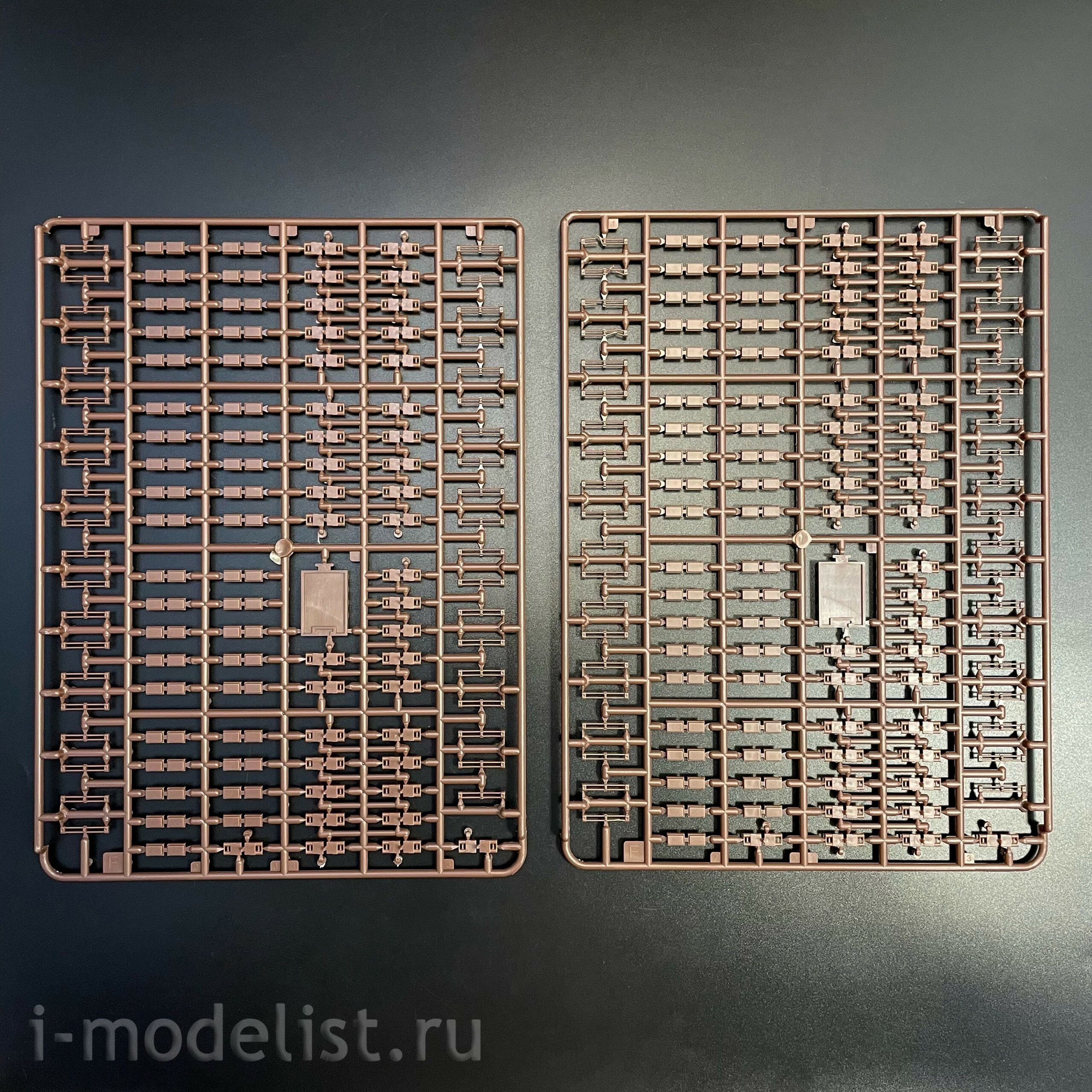 35A065 Amusing Hobby 1/35 Notмецкий основной боевой танк Panther KF51U