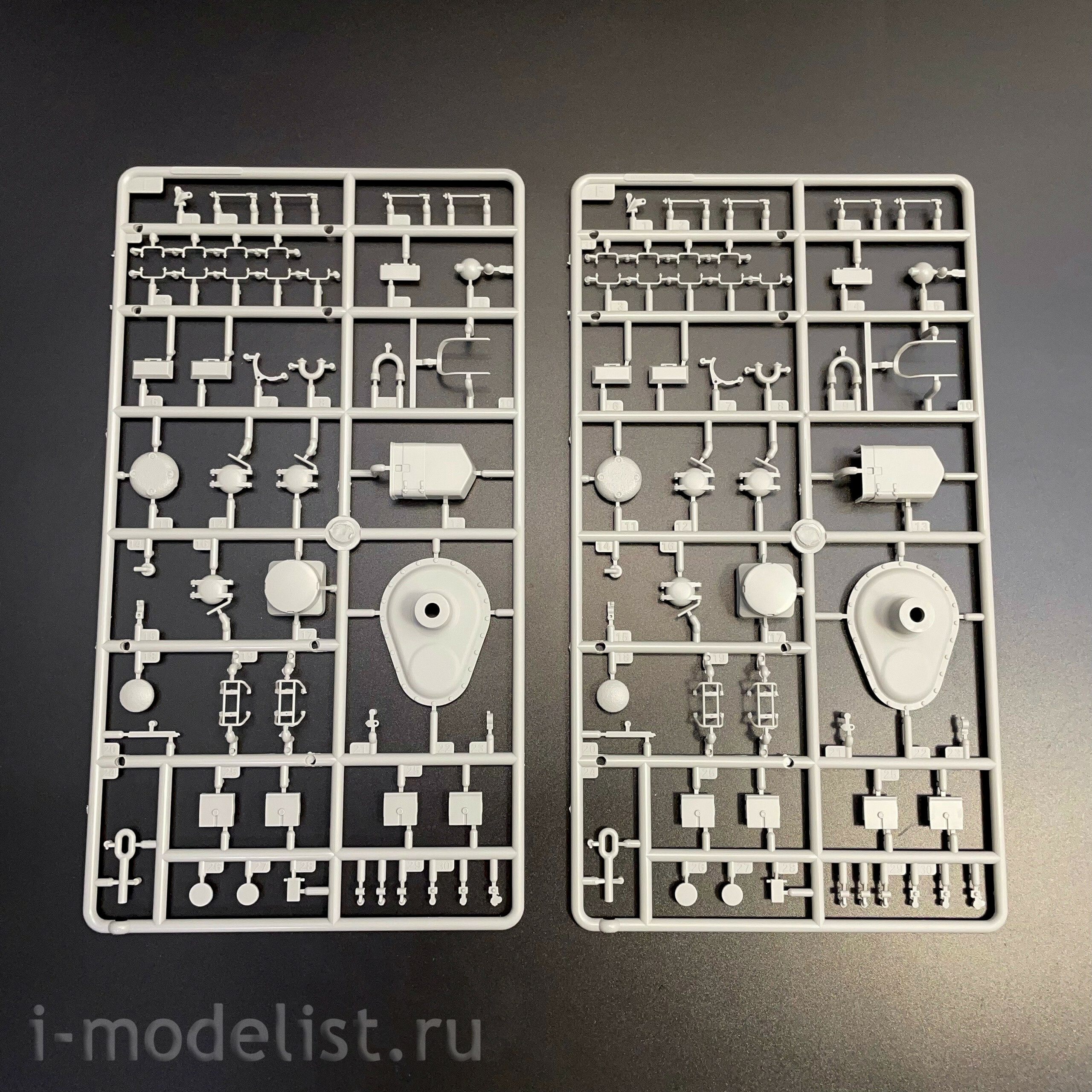 61618 I Love Kit 1/16 Средний танк M4A1E8
