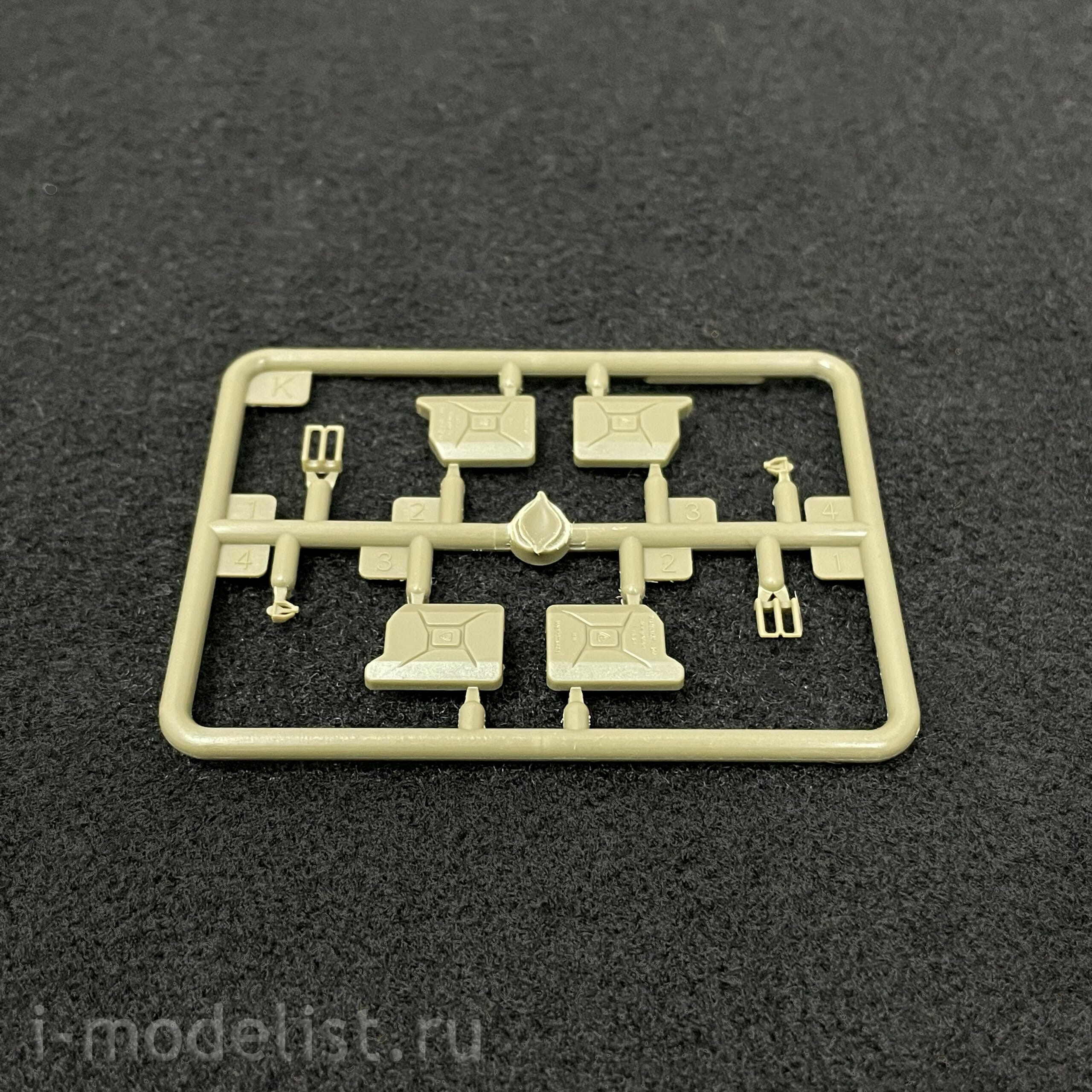 CB35047 Bronco 1/35 1937 Opel Light Staff 'Stabswagen' Cabriolet