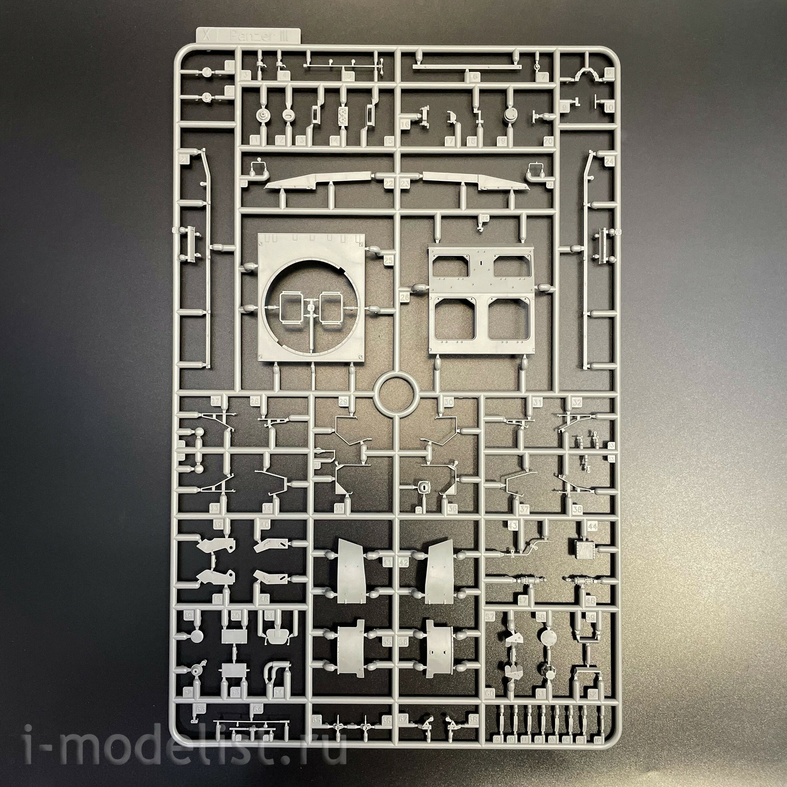 BT-048 Border Model 1/35 Notмецкий танк Pz. Bef.Wg. III Ausf.K (2 в 1) с Schurzen