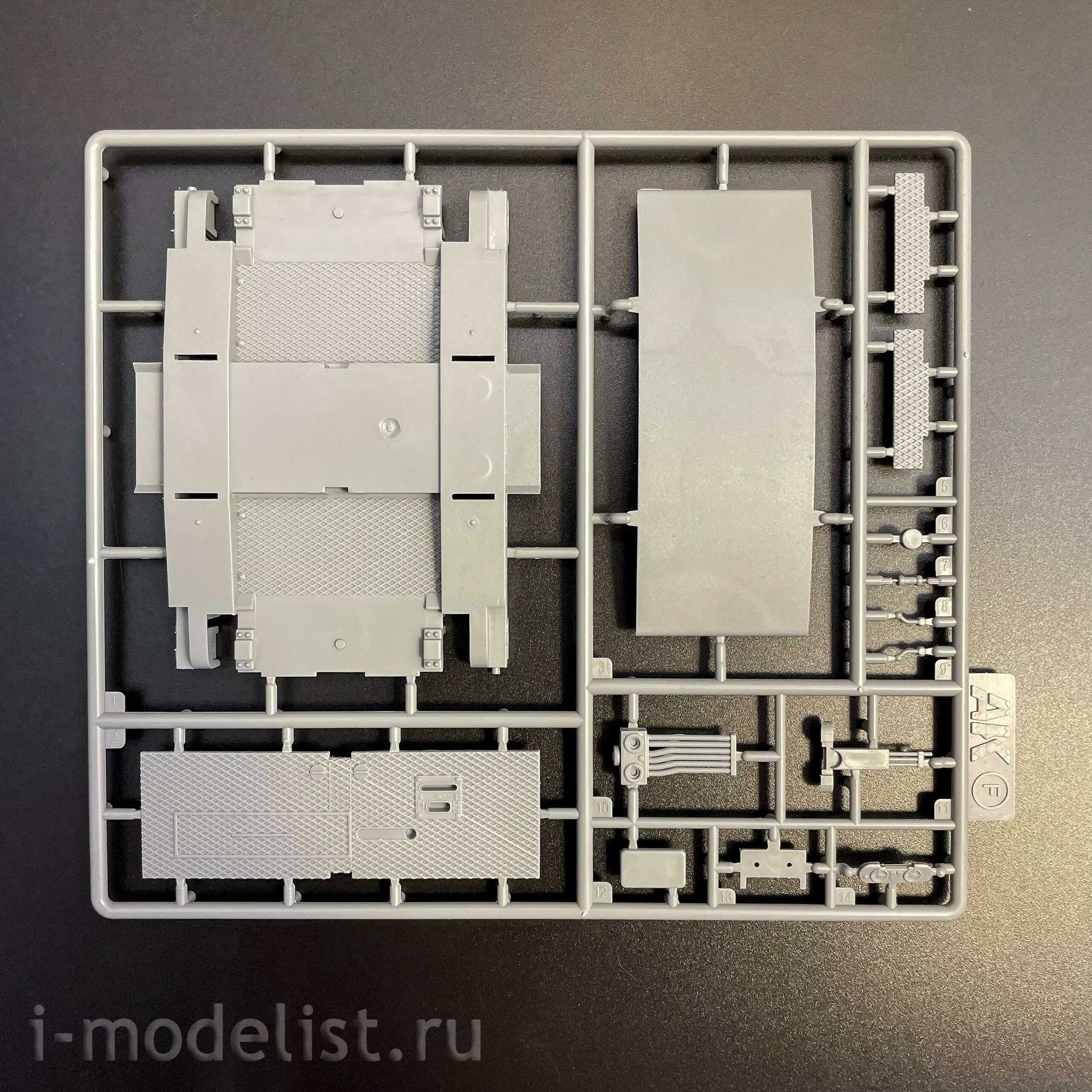 AK35008 AK Interactive 1/35 Маневровый локомfromив Breuer IV