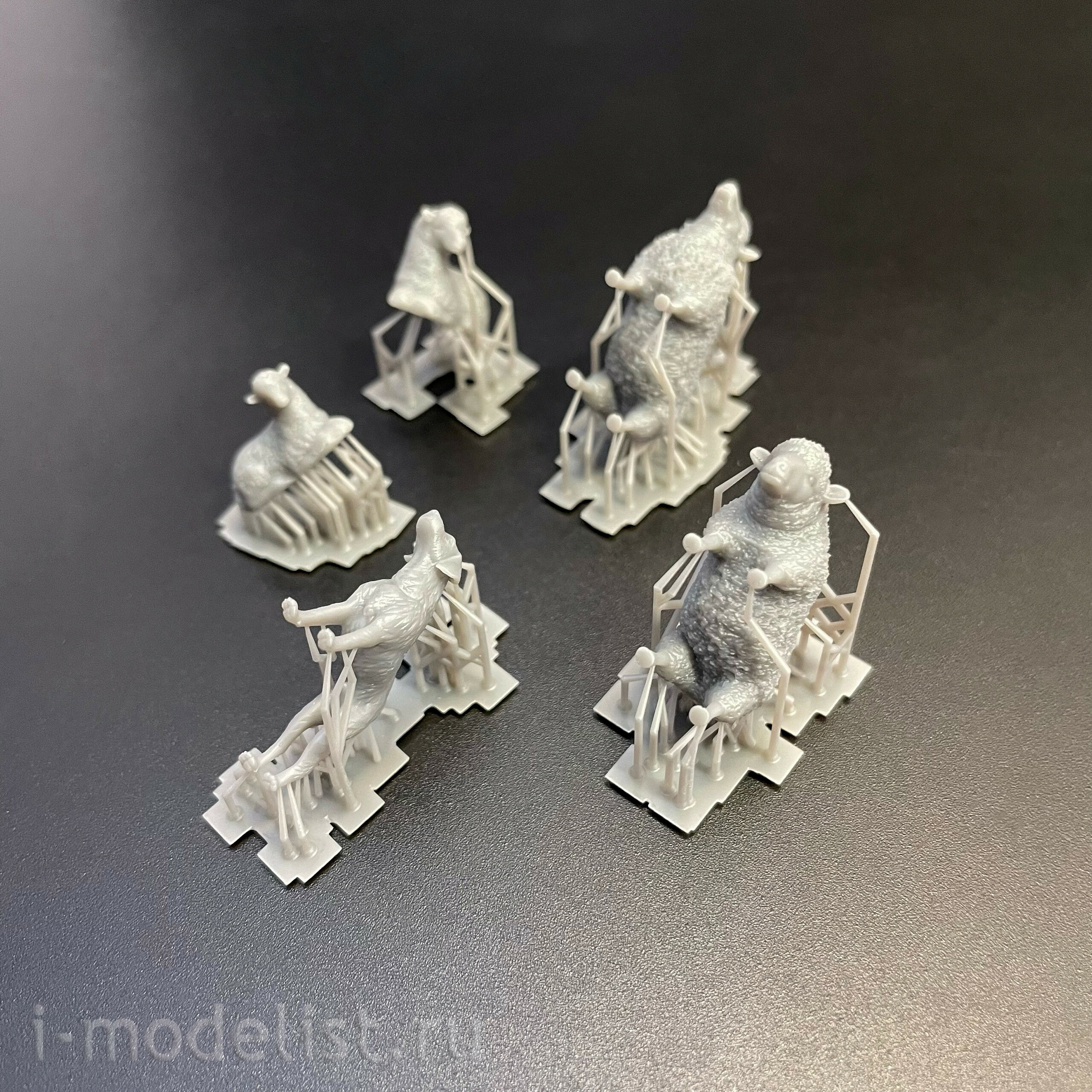 39045 SX-Art 1/35 Ферма: пастух и овцы