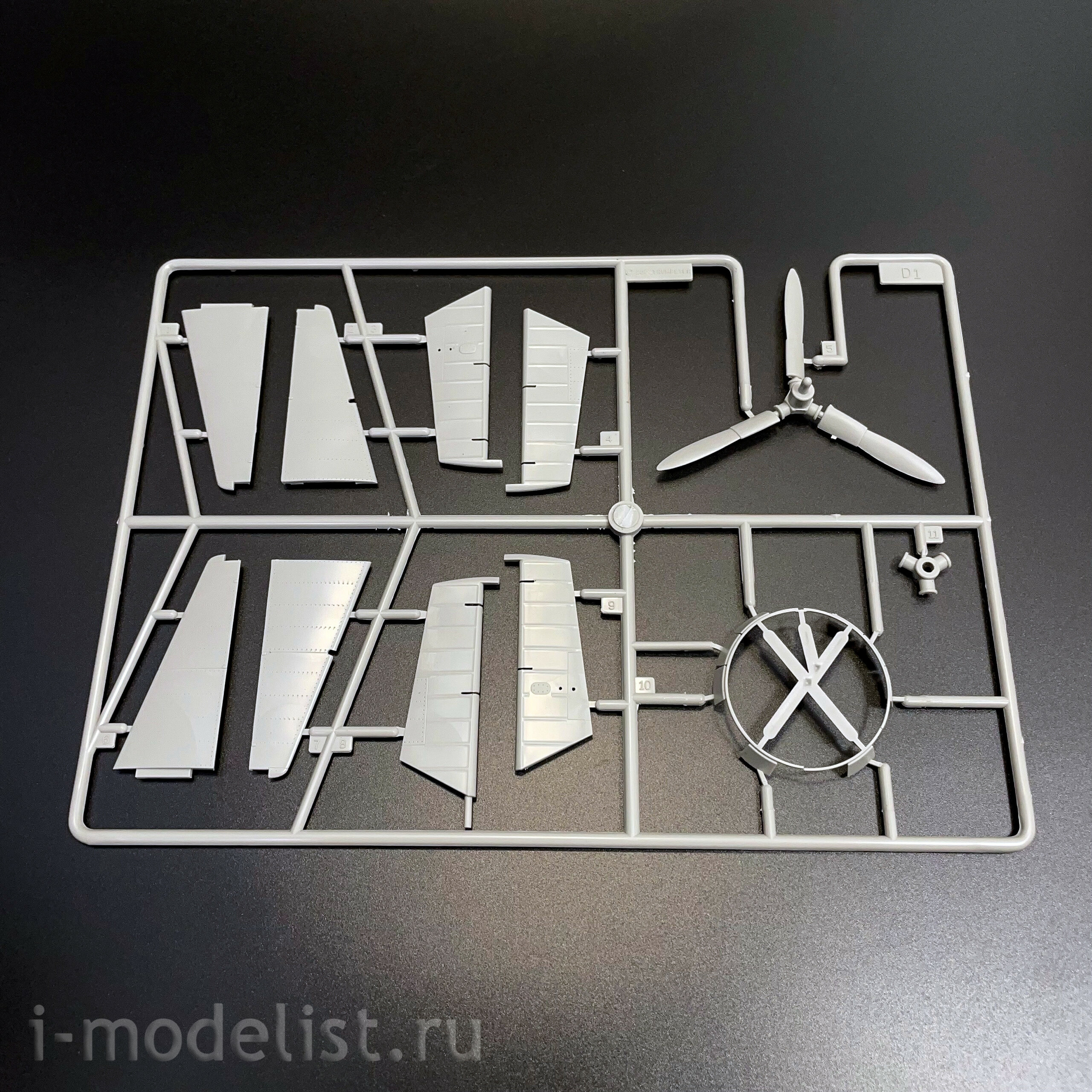02223 Trumpeter 1/32 Grumman F4F-4 wildcat