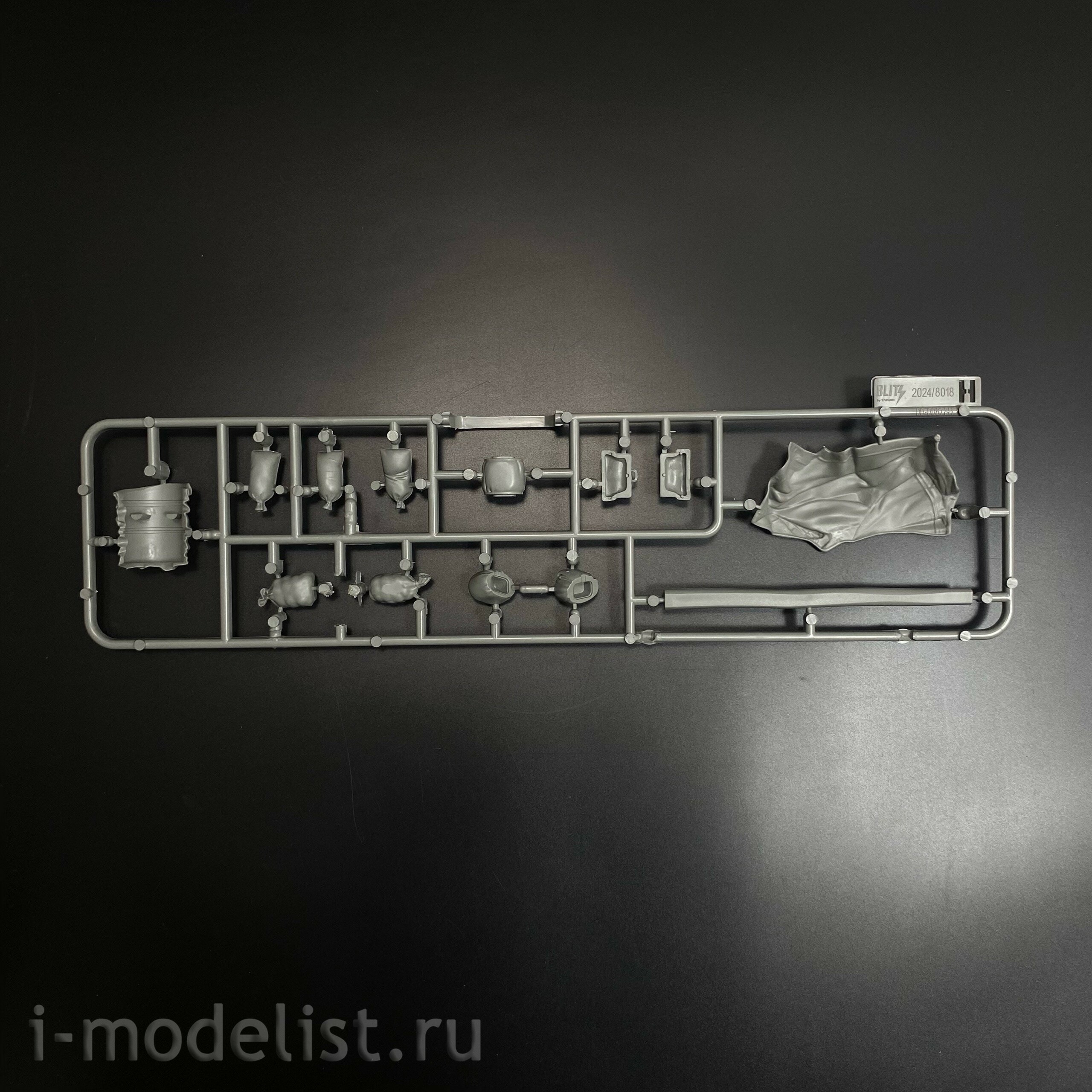 8018 Takom 1/35 Набор toполнений 