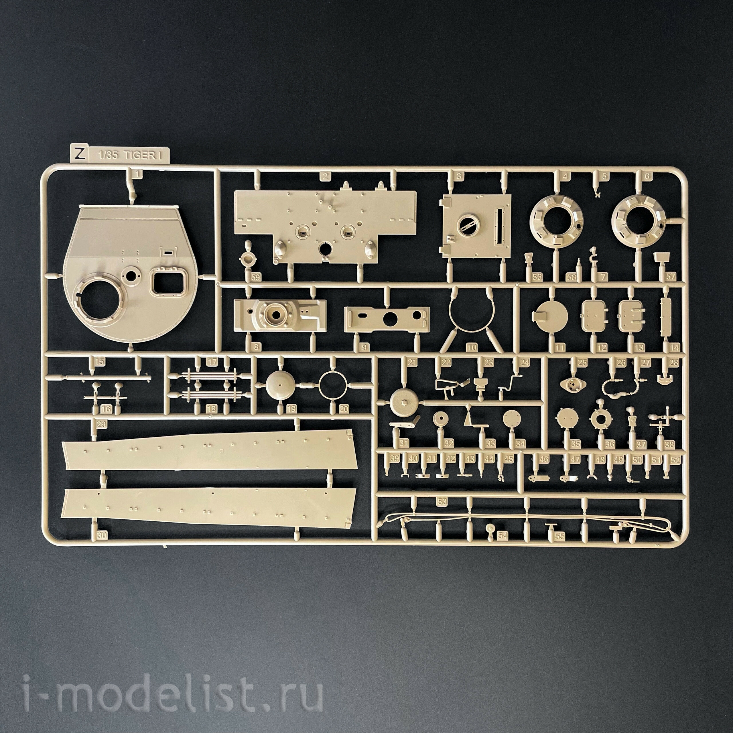 RM-5101 Rye Field Model 1/35 Notмецкий танк Tiger I (поздний) 