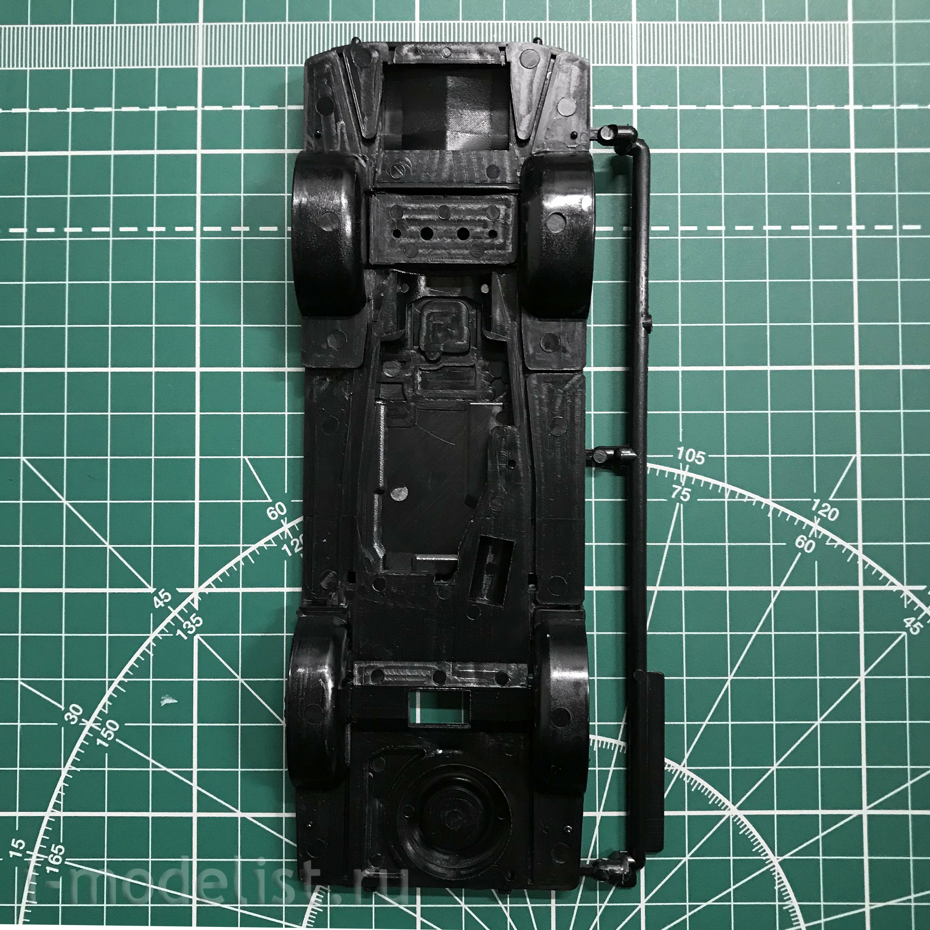 05815 Aoshima 1/24 Toyota HiAce TRH200V