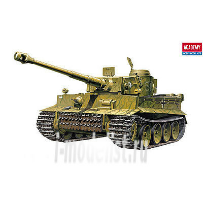 13264 Academy 1/35 Tiger I without interior