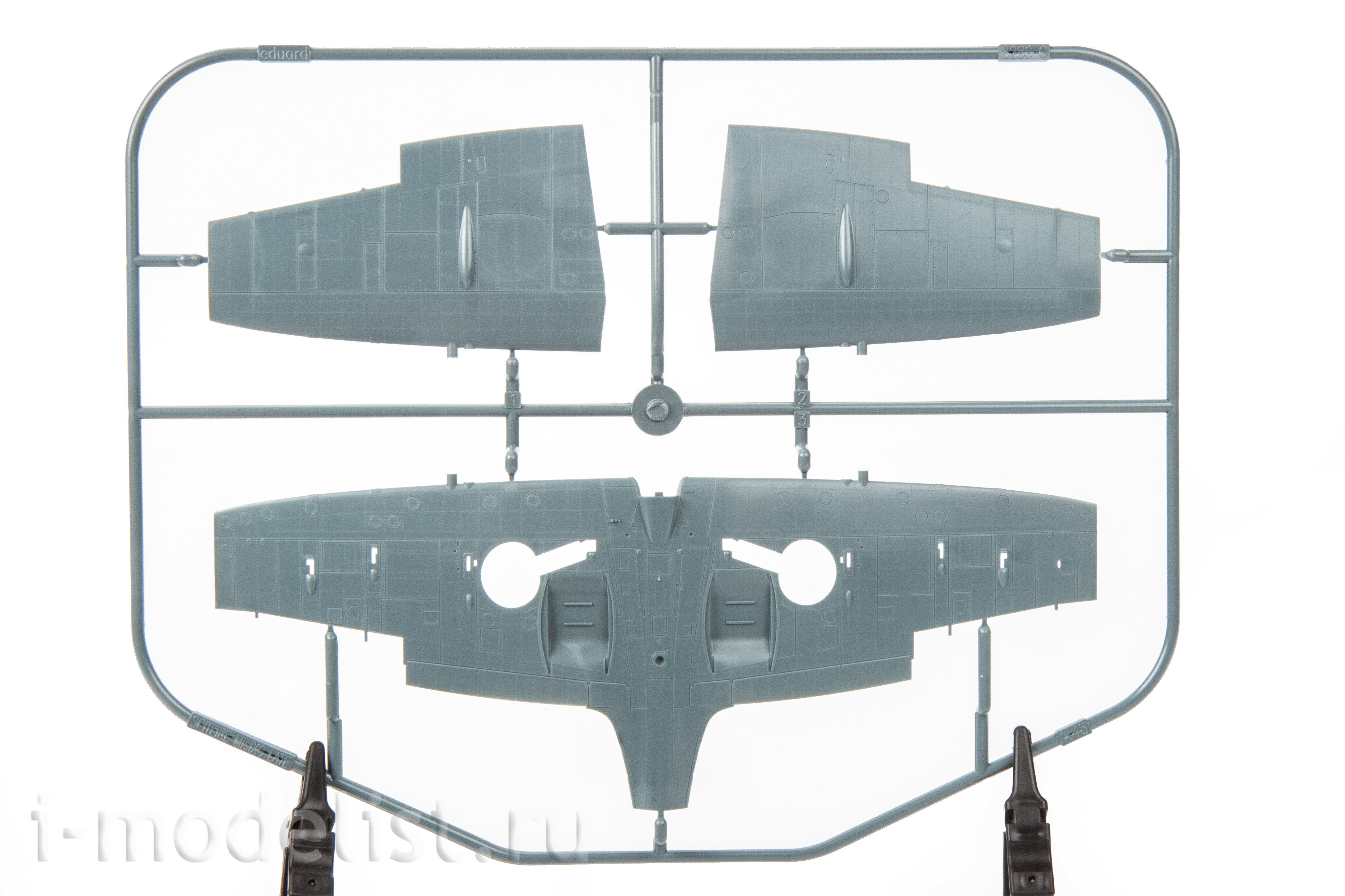 84199 Eduard 1/48 Британский истребитель Spitfire Mk. IXc поздний (Weekend)
