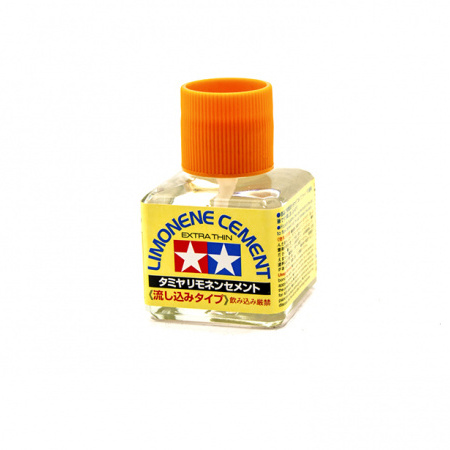 Tamiya 87134 Super liquid glue with a thin stiff brush with lemon scent (40 ml)