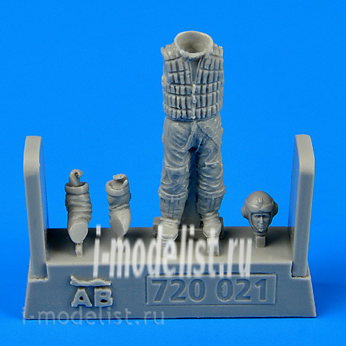 720 021 Aires 1/72 German Luftwaffe pilot WWII with life jacket add-on Kit