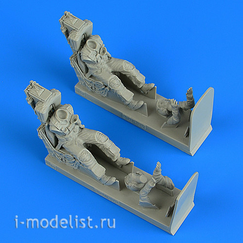 320 100 Aires 1/32 US Navy Pilot & Operator with ej. seats for F-4B/N/J/S Phantom II