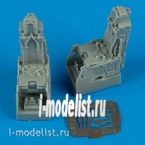 QB72 142 QuickBoost 1/72 add-on Kit F-15E ejection seat with safety belts