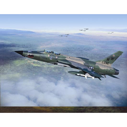 Trumpeter 1/72 01618 F-105G Thunderchief