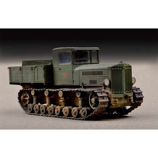 07120 Trumpeter 1/72 Soviet Komintern Artillery Tractor