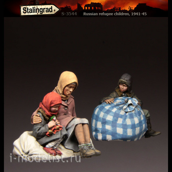 S-3544 Stalingrad 1/35 Children 3 action figures