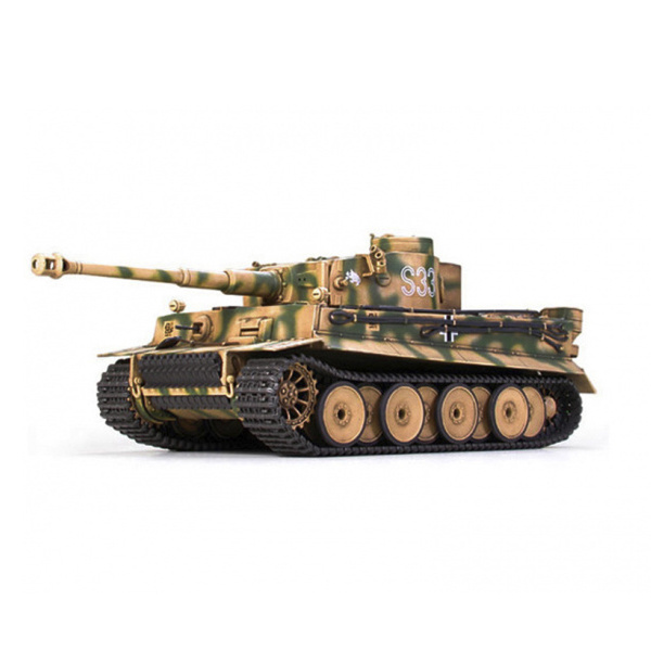 35146 Tamiya 1/35 Tiger I Ausf Tank.E (late version) c composing the tracks and the commander (2 variants of a gun)