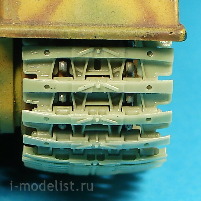 MC135003CL MasterClub 1/35 Tracks scale (resin) Sd.Kfz.184 Elefant