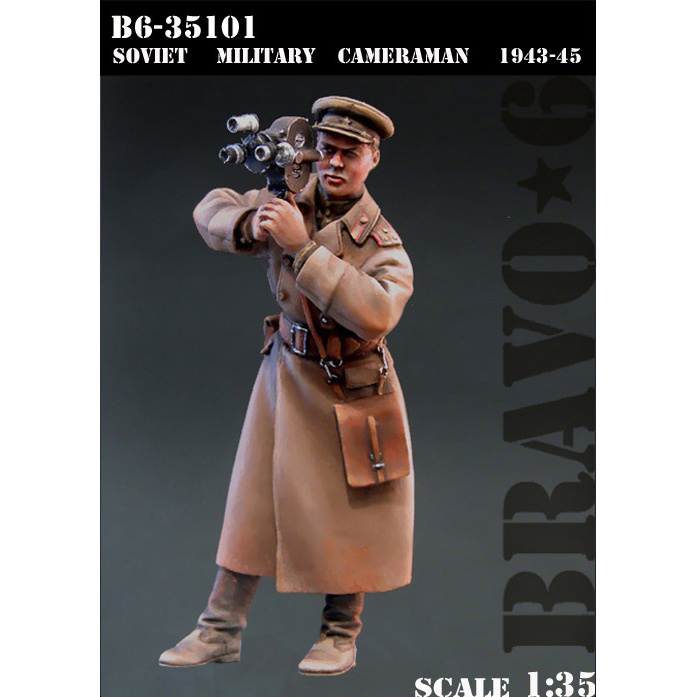 B6-35101 Bravo-6 1/35 Soviet Military Cameraman, 1943-45 / Soviet military cameraman, 1943-45