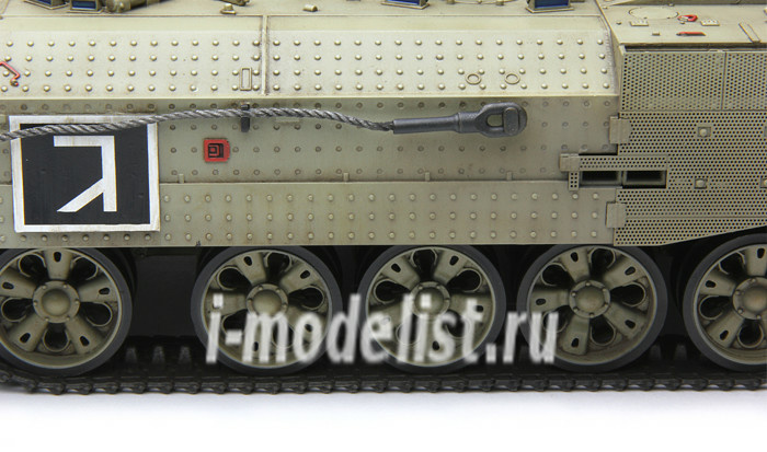 SS-003 Meng 1/35 ACHZARIT (early) Israel Heavy Armoured Personnel Carrier 
