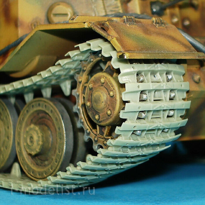 MC135003CL MasterClub 1/35 Tracks scale (resin) Sd.Kfz.184 Elefant