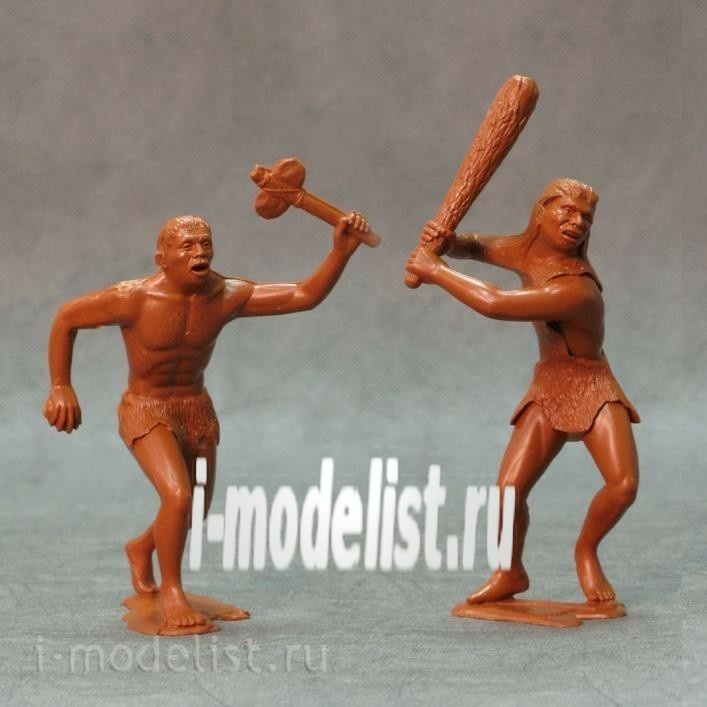 80010 Ark-models Height: 15 cm. Set of two figures: Cavemen (collected).