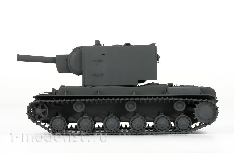 Zvezda 3608 1/35 Soviet Heavy tank KV-2