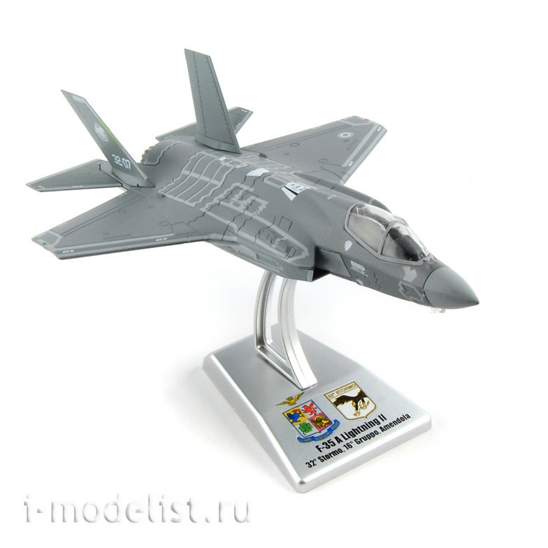 48215 Italeri 1/100 Aircraft F-35A LIGHTNING II sc. 32° Stormo, Amendola AB, AM