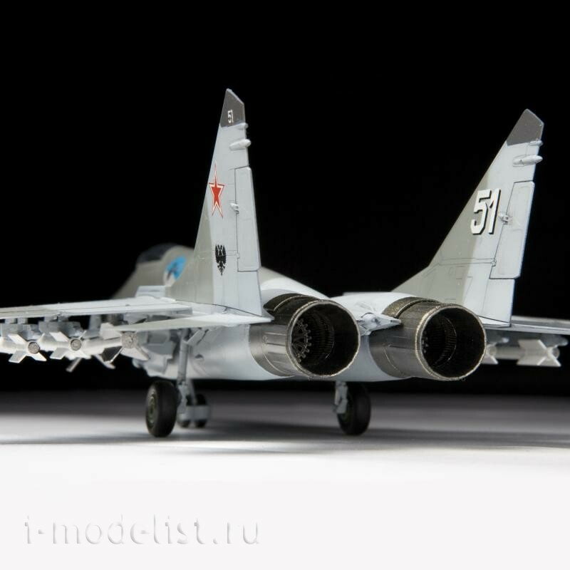 7278ПН Zvezda 1/72 Подарочный набор: Российский истребитель 