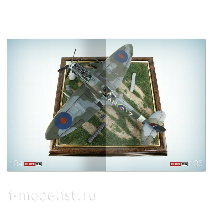 AMIG6536 Ammo Mig Книга SOLUTION BOOK MINI 34 - Как красить самолеты Королевских ВВС конца Второй мировой войны / How to Paint Late WWII RAF Aircraft (многоязычная)