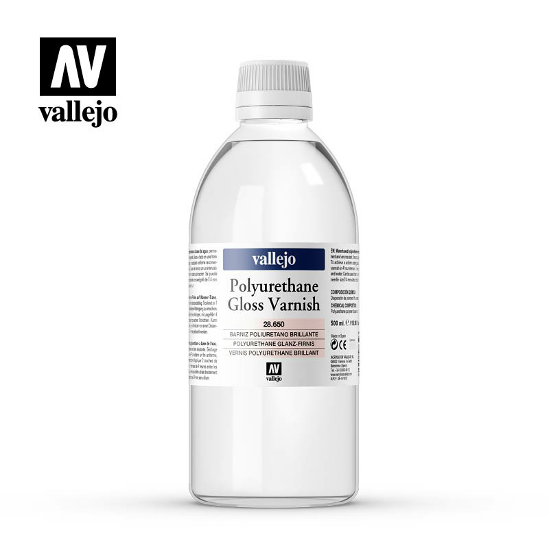28650 Vallejo Глянцевый полиуретановый лак, 500 мл / Gloss Polyurethane Varnish, 500 ml