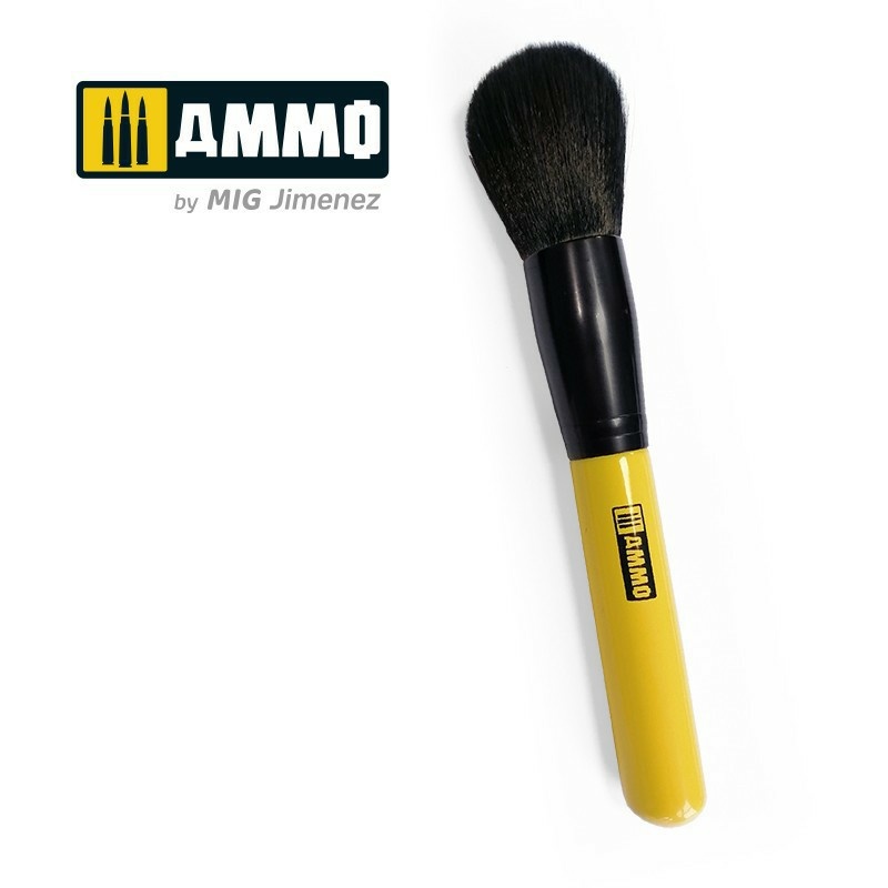 AMIG8576 Ammo Mig Dust Removal Brush 2