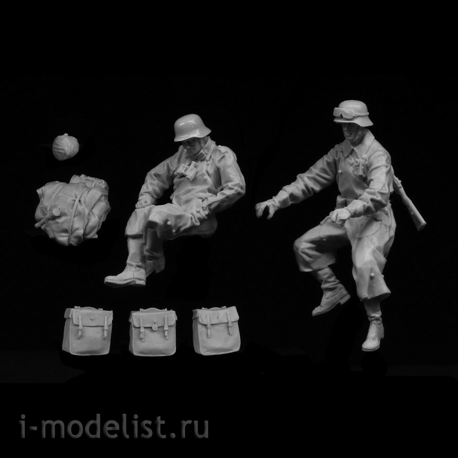 S-3563 Stalingrad 1/35 German Motorcycle Troops, 1941