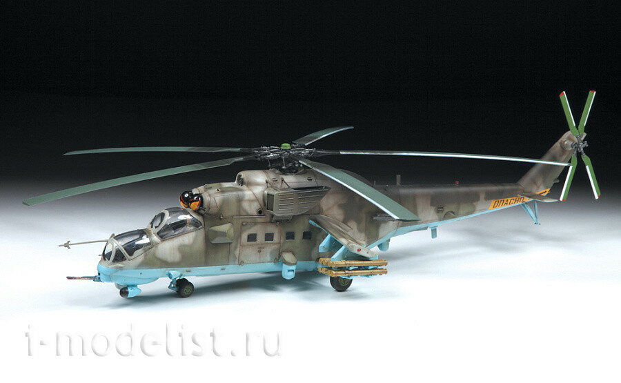 4813 Zvezda 1/48 Russian Mi-35M attack helicopter