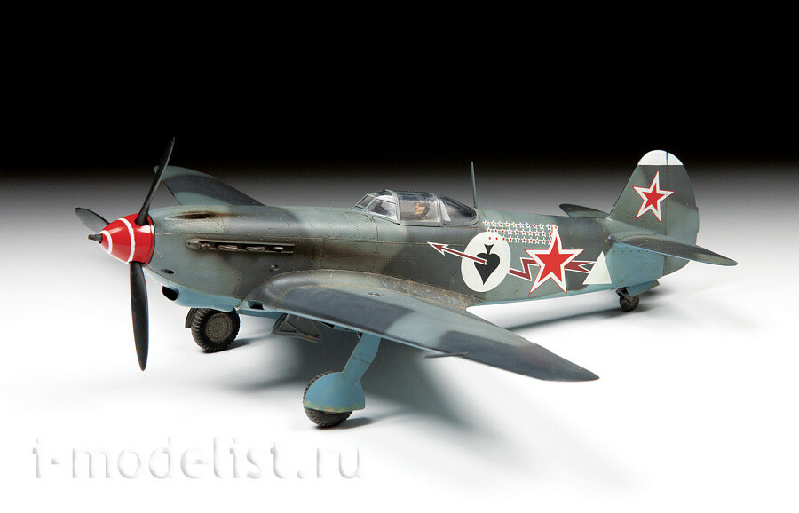 4831 Zvezda 1/48 Soviet Yak-9T fighter