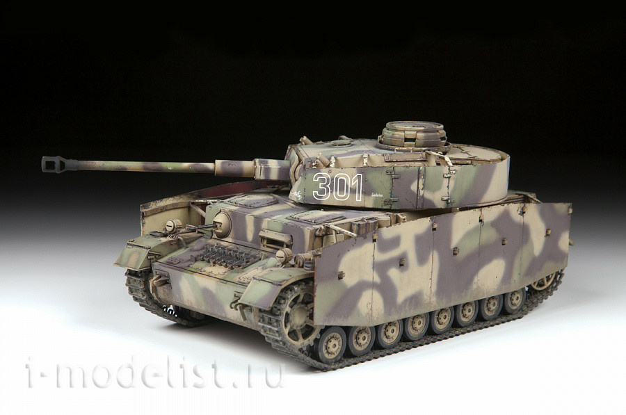 3674 Zvezda 1/35 German tank Pz IV Ausf. G