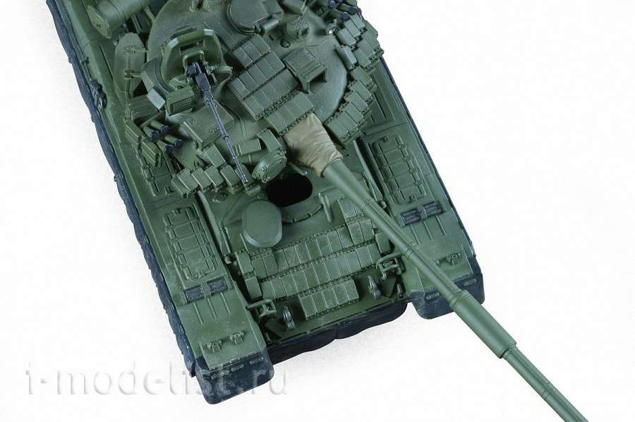 3592 Zvezda 1/35 t-80BV Tank