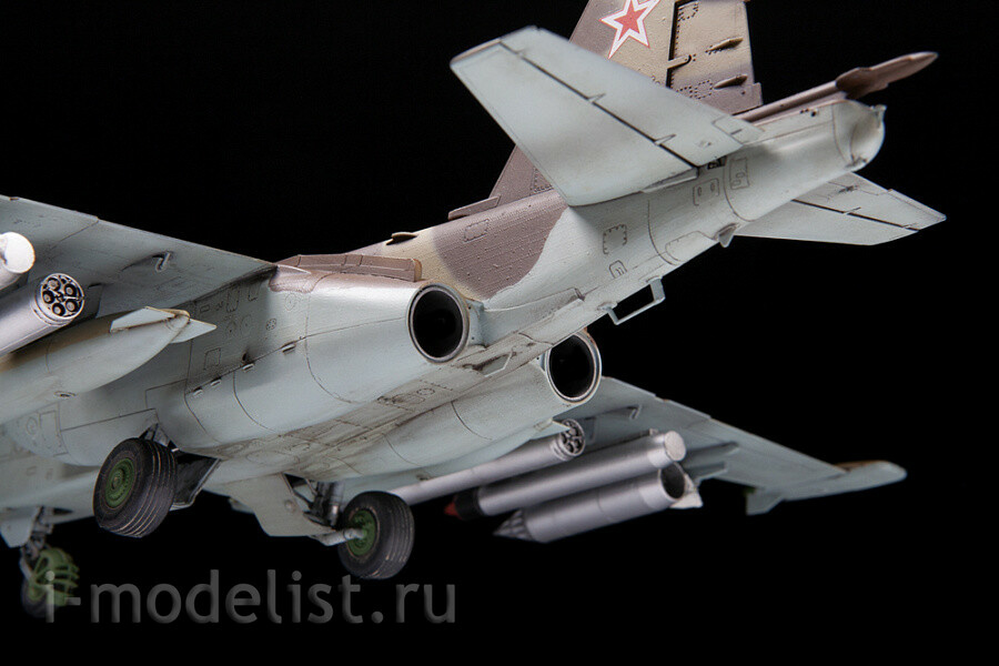 4807 Zvezda 1/48 Soviet Su-25 attack aircraft