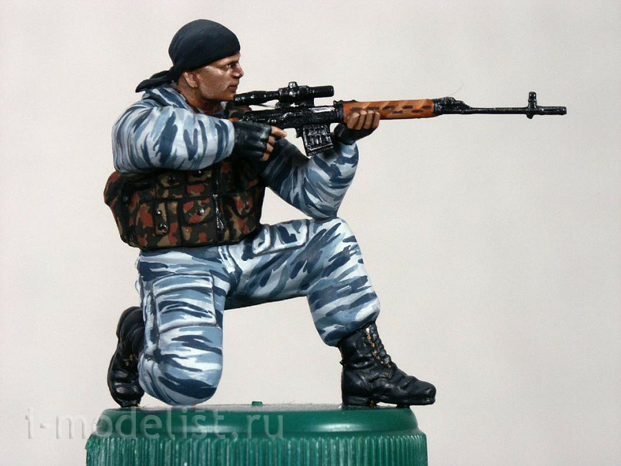 Zvezda 1/35 3561 Russian special forces No. 1